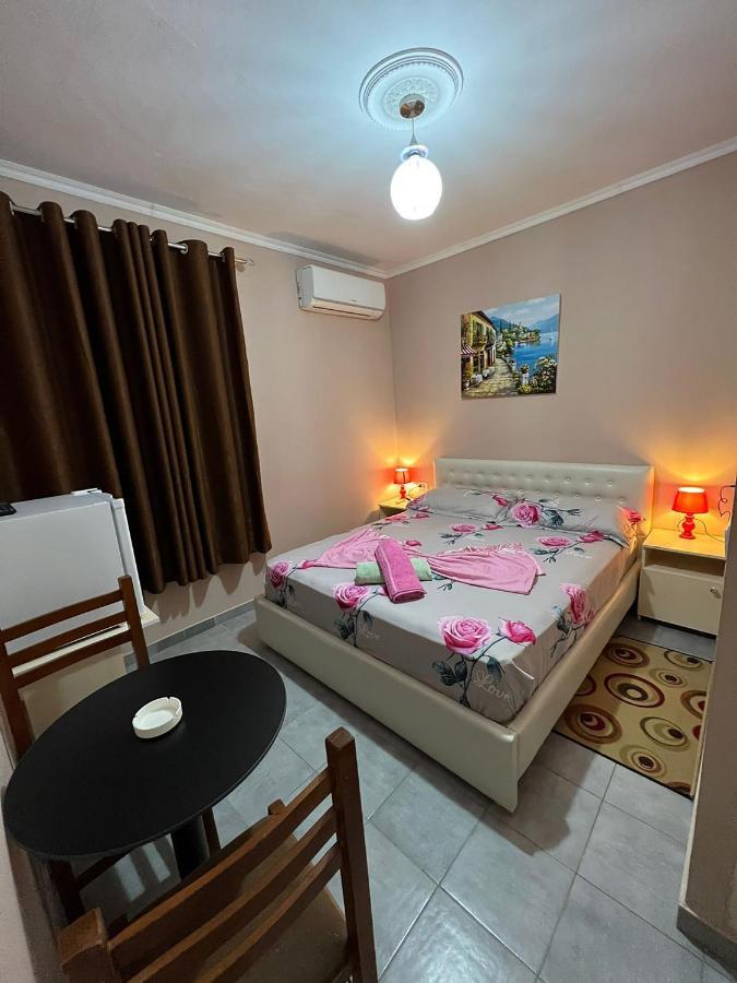 Hotel Ziku Дуррес Екстер'єр фото