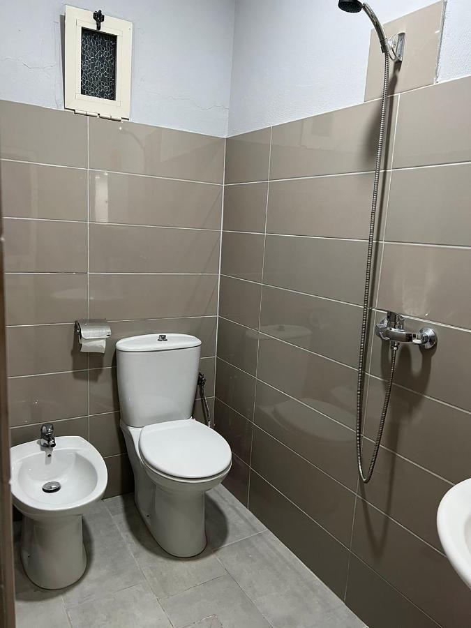 Hotel Ziku Дуррес Екстер'єр фото